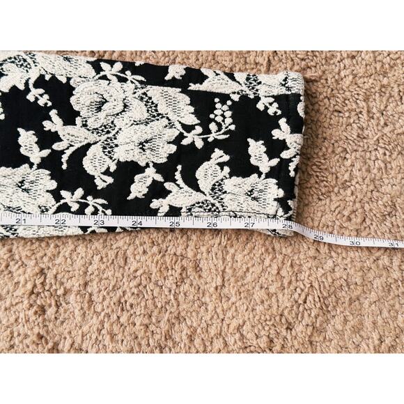 NWT 7 For All Mankind High Rise Skinny Jeans White Rose Jacquard 24 Feminine - Picture 5 of 9